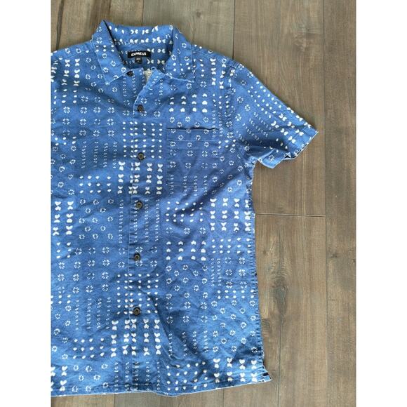 Express Men’s XS Button Up Shirt Blue White Bandana Print Short Sleeve Casual - Picture 6 of 7